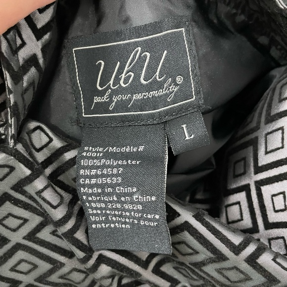 [L] UBU NWOT Rain Jacket Reversible Black/Grey Diamond Plaid - Picture 8 of 9